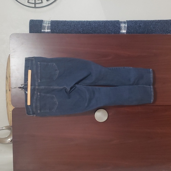 2/$32 Jeans - Old Navy THE ROCKSTAR - Picture 2 of 7